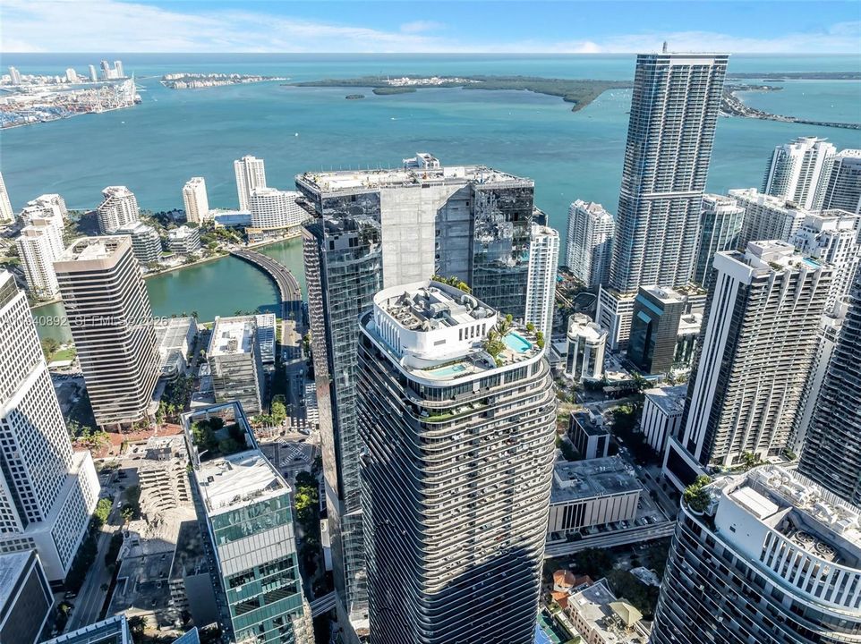 For Rent: $7,200 (2 beds, 2 baths, 1152 Square Feet)