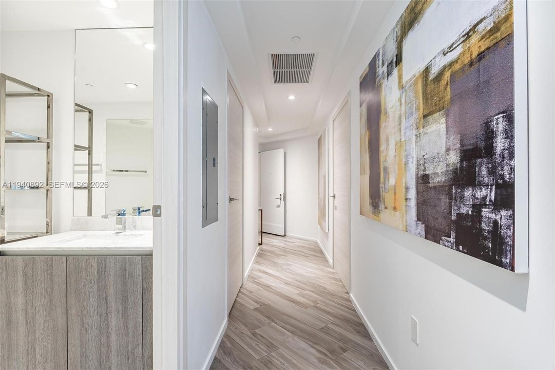 For Rent: $7,200 (2 beds, 2 baths, 1152 Square Feet)