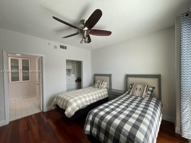 For Rent: $3,500 (2 beds, 2 baths, 1164 Square Feet)