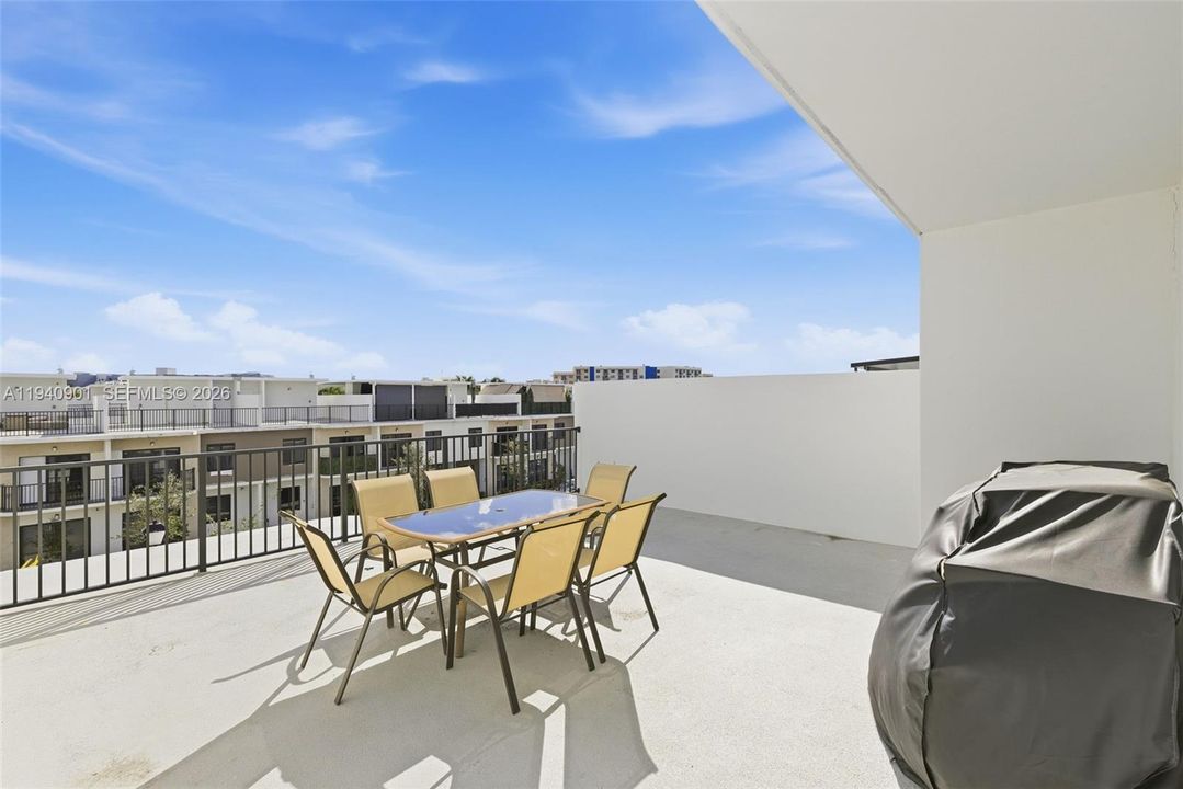 For Sale: $460,000 (4 beds, 3 baths, 1398 Square Feet)