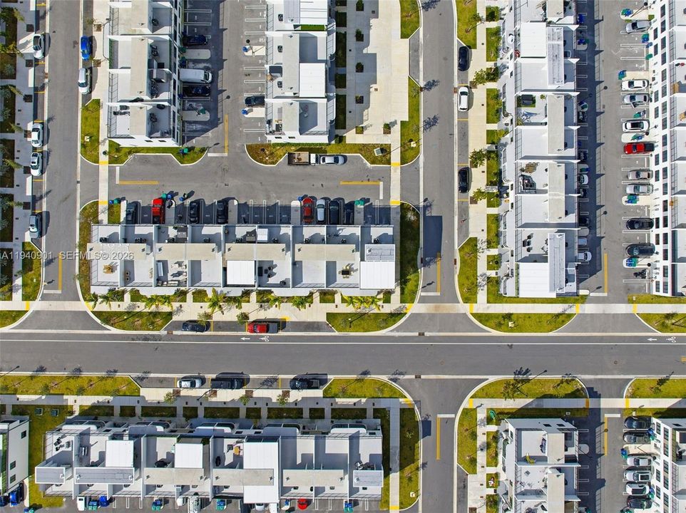 For Sale: $460,000 (4 beds, 3 baths, 1398 Square Feet)