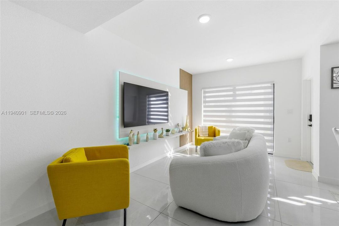 For Sale: $460,000 (4 beds, 3 baths, 1398 Square Feet)