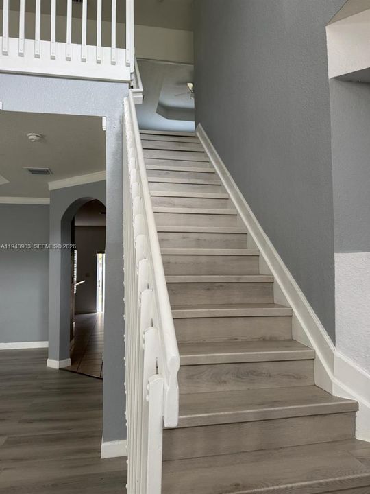 出租: $3,800 (5 贝兹, 3 浴室, 2869 平方英尺)