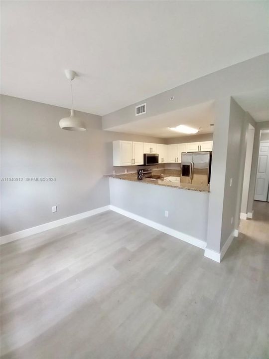 Active With Contract: $420,000 (3 beds, 2 baths, 1256 Square Feet)