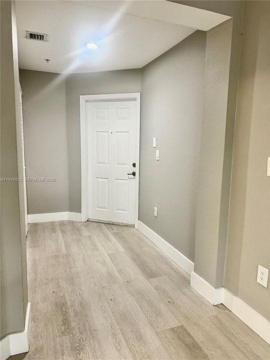 Active With Contract: $420,000 (3 beds, 2 baths, 1256 Square Feet)