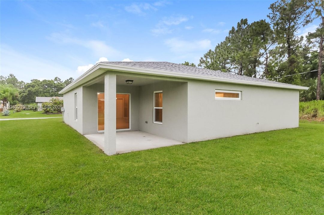 出租: $2,330 (3 贝兹, 2 浴室, 1590 平方英尺)