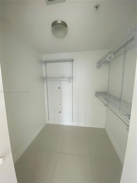 В аренду: $3,575 (2 спален, 2 ванн, 1350 Квадратных фут)