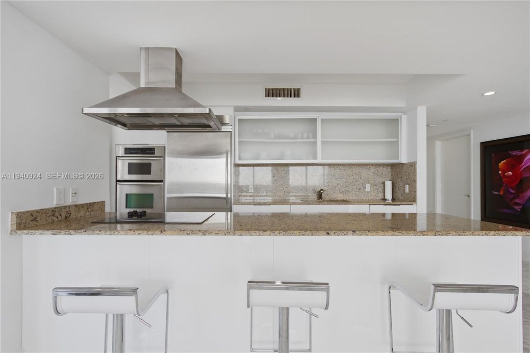 For Rent: $13,000 (3 beds, 4 baths, 2538 Square Feet)