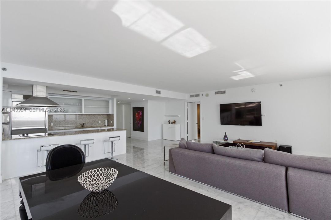 For Rent: $13,000 (3 beds, 4 baths, 2538 Square Feet)