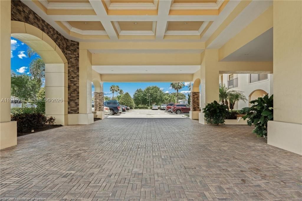 На продажу: $319,900 (3 спален, 2 ванн, 1323 Квадратных фут)