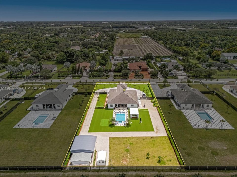 待售: $2,200,000 (5 贝兹, 3 浴室, 3104 平方英尺)