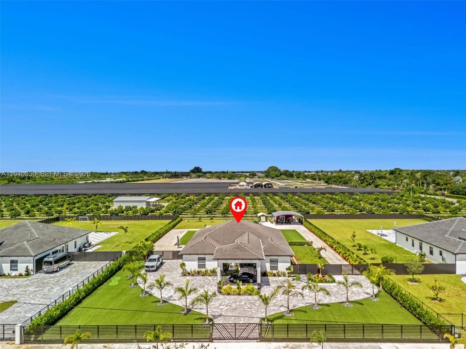 待售: $2,200,000 (5 贝兹, 3 浴室, 3104 平方英尺)