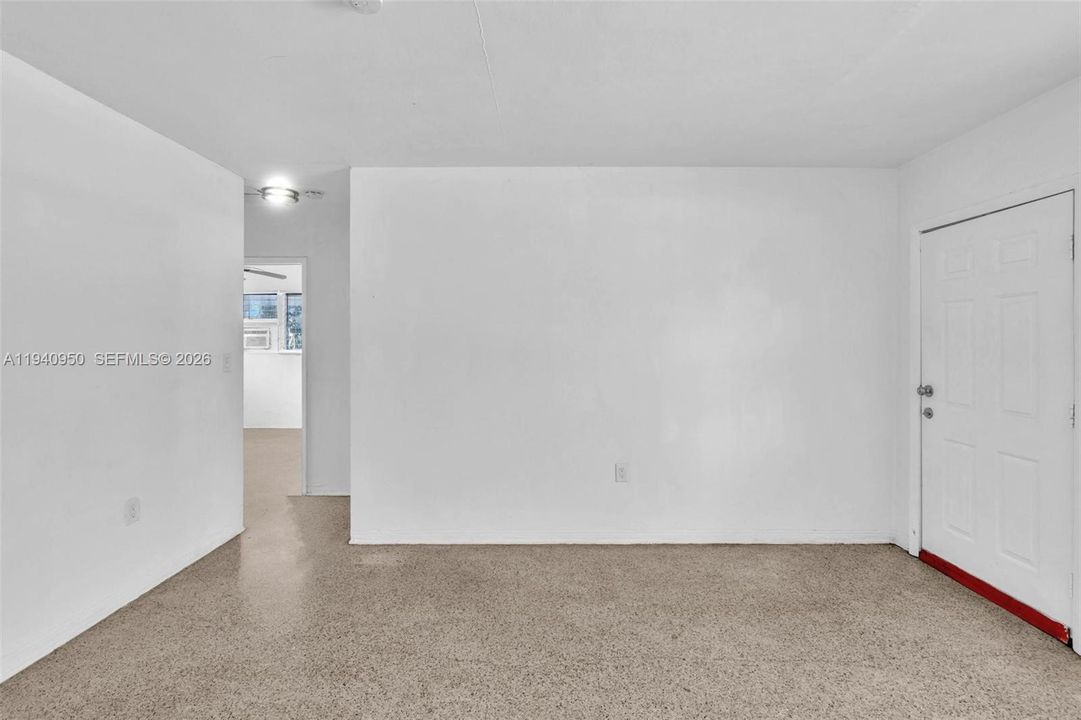 待售: $849,000 (0 贝兹, 0 浴室, 1540 平方英尺)