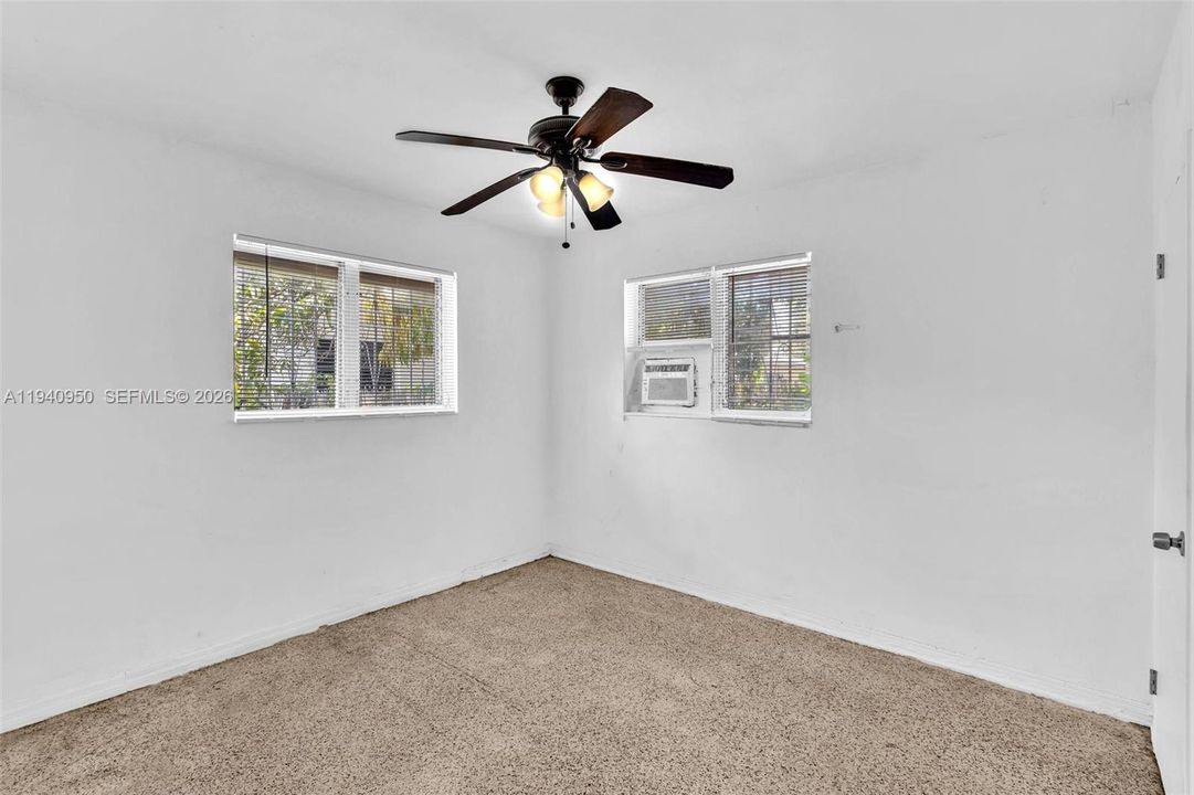 待售: $849,000 (0 贝兹, 0 浴室, 1540 平方英尺)