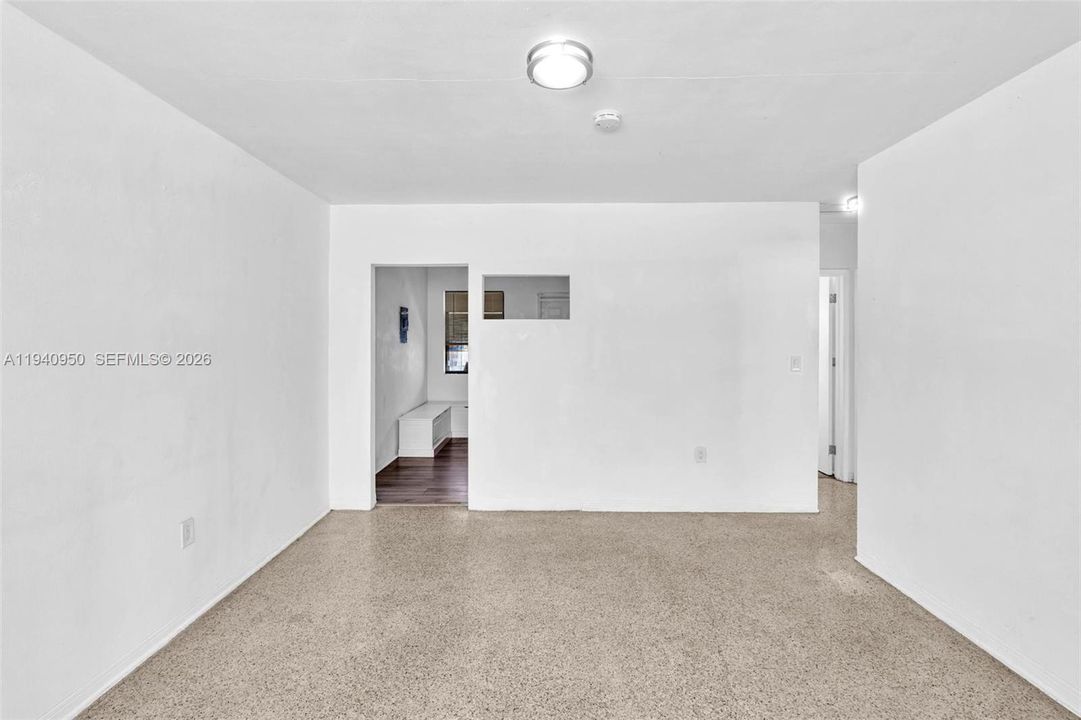 待售: $849,000 (0 贝兹, 0 浴室, 1540 平方英尺)