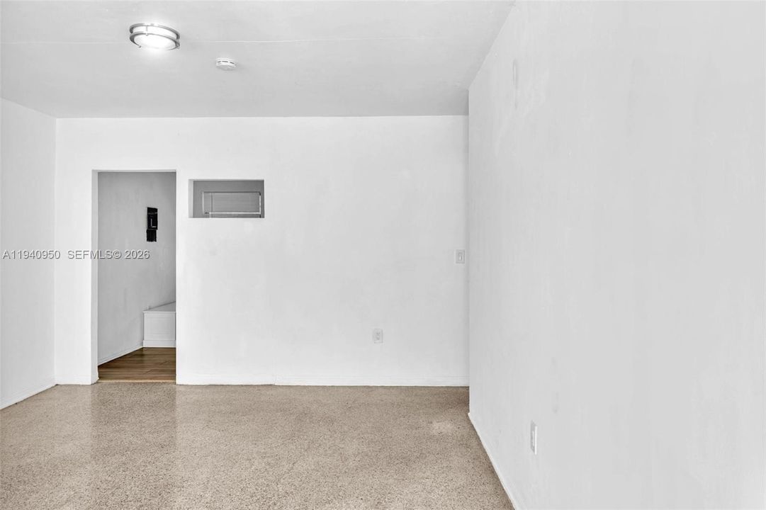 待售: $849,000 (0 贝兹, 0 浴室, 1540 平方英尺)