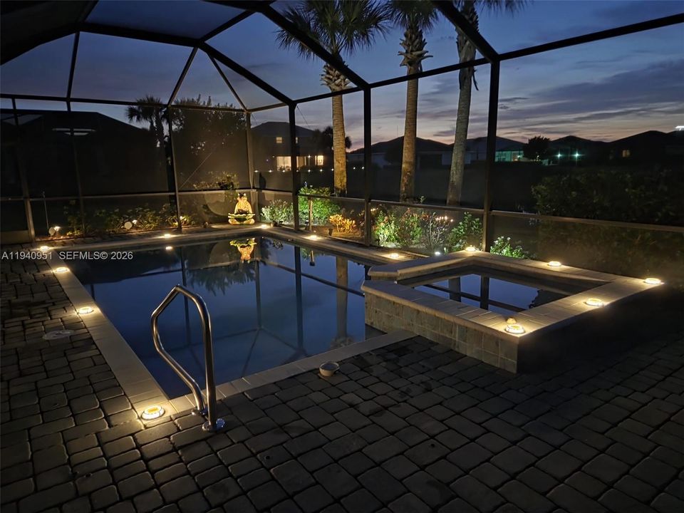 En Venta: $649,499 (5 camas, 4 baños, 3283 Pies cuadrados)