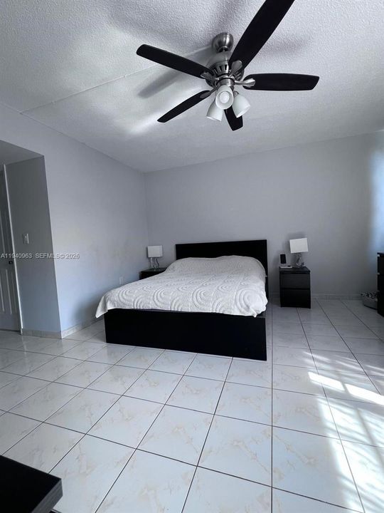 En Renta: $2,300 (2 camas, 2 baños, 1315 Pies cuadrados)