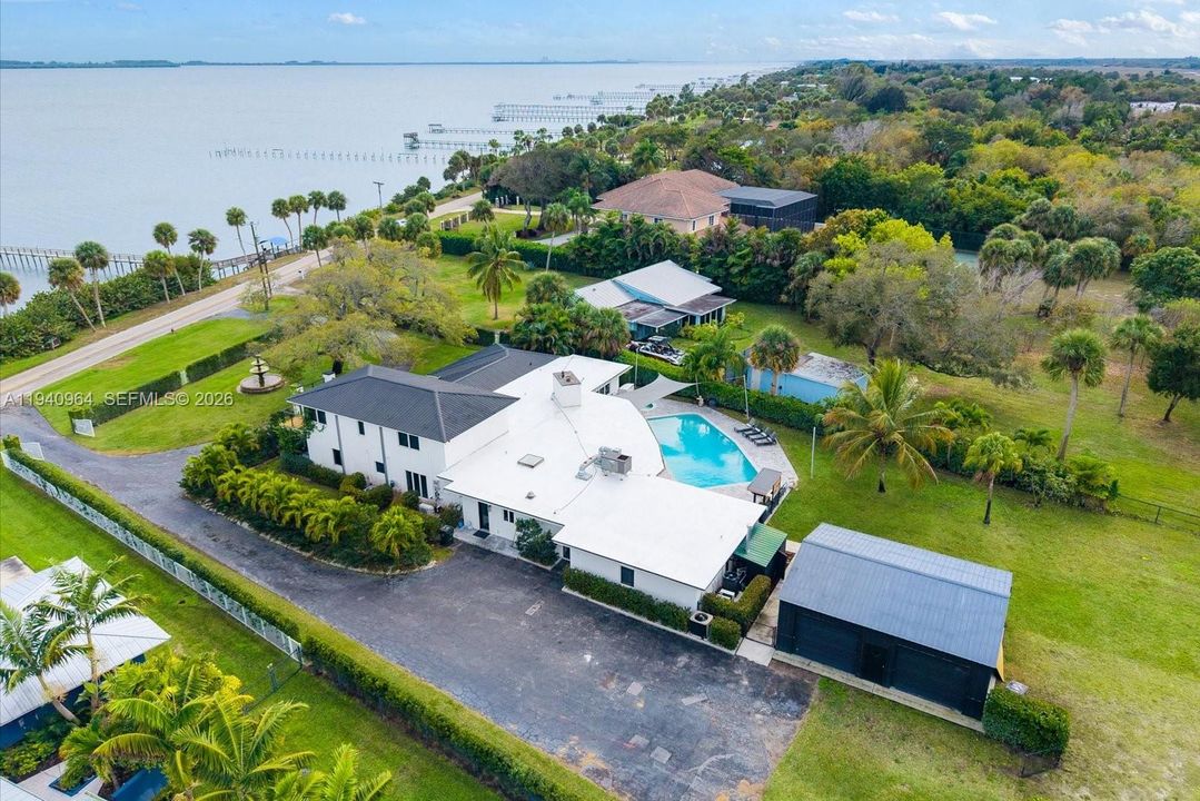 Недавно продано: $2,299,999 (6 спален, 6 ванн, 5342 Квадратных фут)