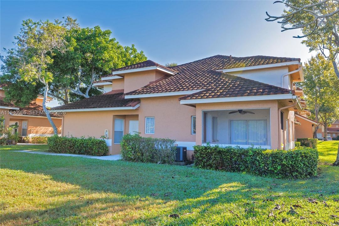 出租: $3,000 (3 贝兹, 2 浴室, 1492 平方英尺)