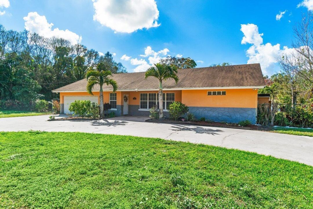 Large circle driveway