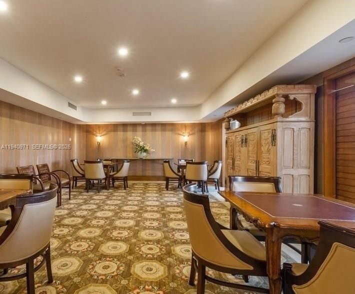 For Rent: $9,250 (3 beds, 2 baths, 2360 Square Feet)