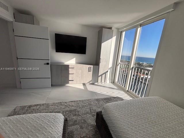 For Rent: $9,250 (3 beds, 2 baths, 2360 Square Feet)