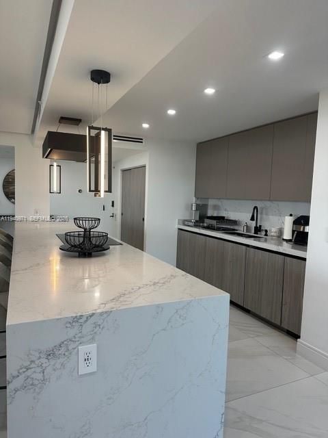 For Rent: $9,250 (3 beds, 2 baths, 2360 Square Feet)