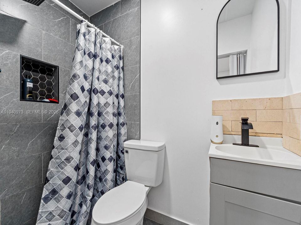 For Sale: $710,000 (0 beds, 0 baths, 1160 Square Feet)