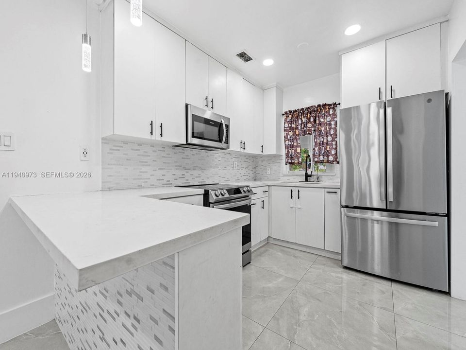 For Sale: $710,000 (0 beds, 0 baths, 1160 Square Feet)