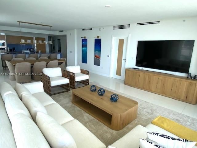 На продажу: $2,925,000 (3 спален, 3 ванн, 2356 Квадратных фут)