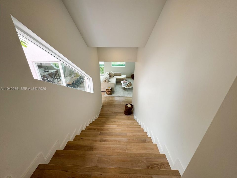 For Rent: $9,900 (4 beds, 4 baths, 3693 Square Feet)