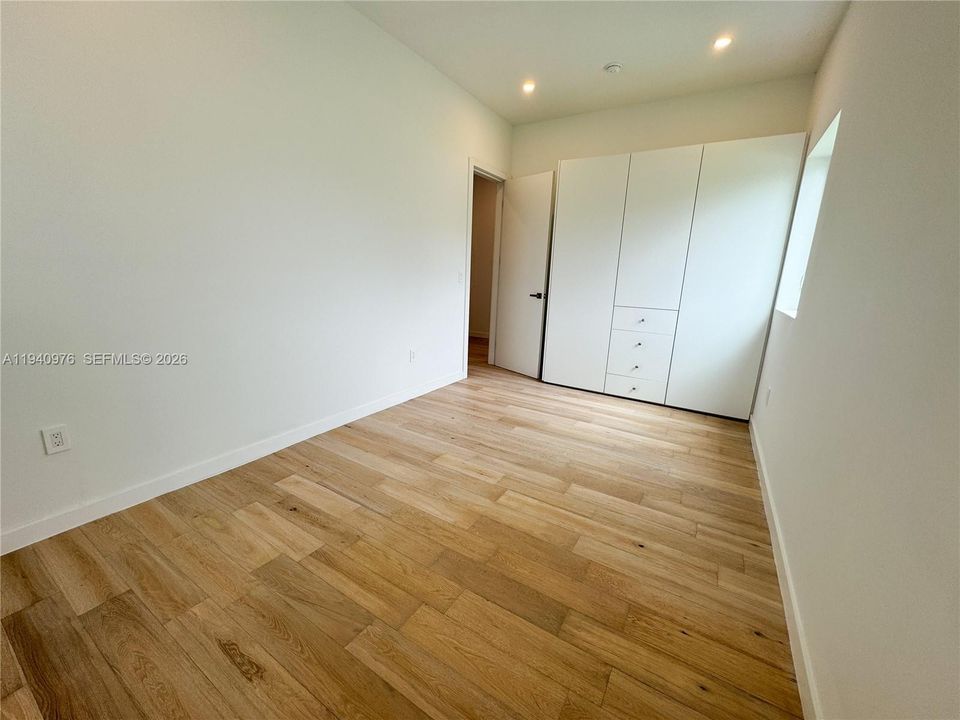 For Rent: $9,900 (4 beds, 4 baths, 3693 Square Feet)