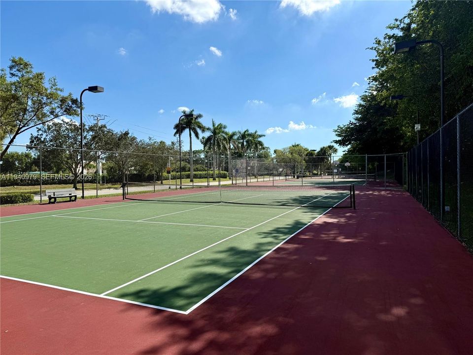 For Rent: $2,050 (2 beds, 2 baths, 1110 Square Feet)