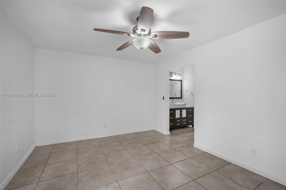 For Rent: $3,200 (3 beds, 2 baths, 1327 Square Feet)