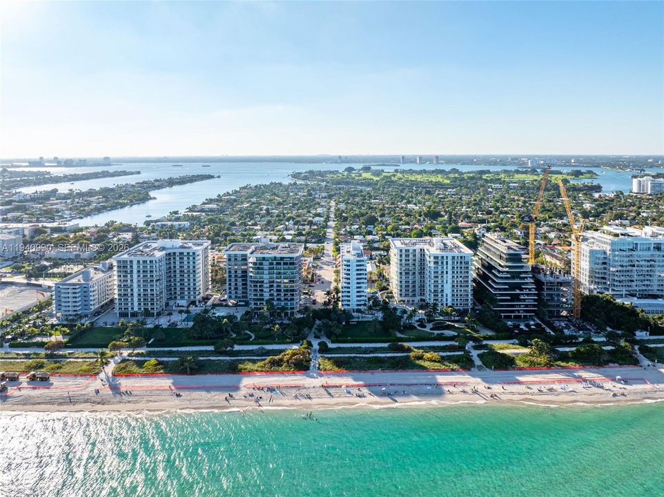 For Sale: $1,700,000 (3 beds, 2 baths, 1327 Square Feet)