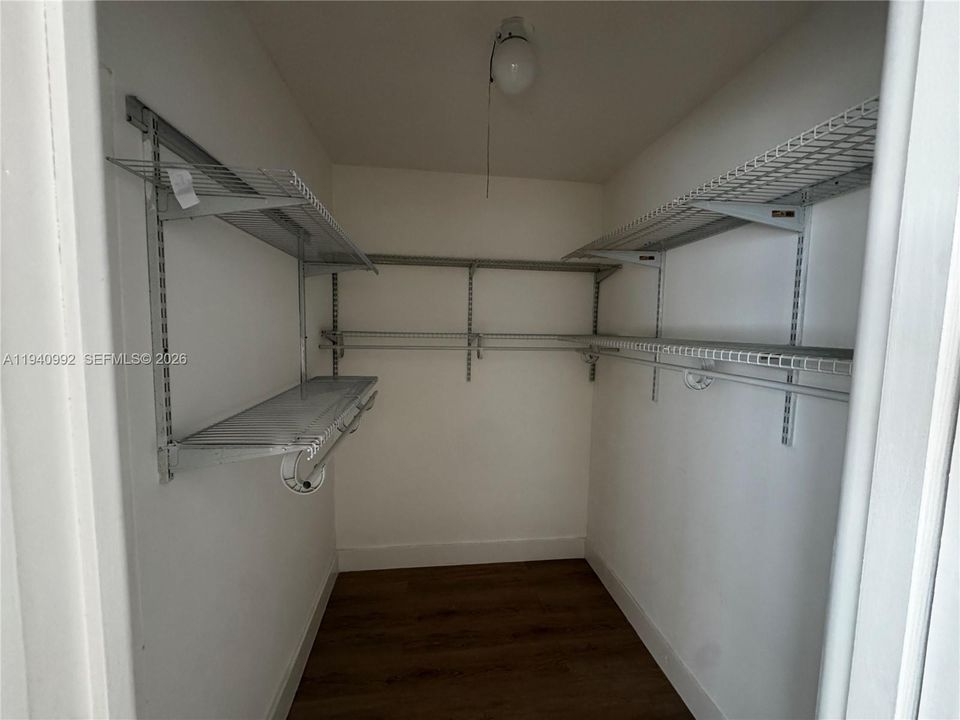 В аренду: $2,000 (1 спален, 1 ванн, 495 Квадратных фут)