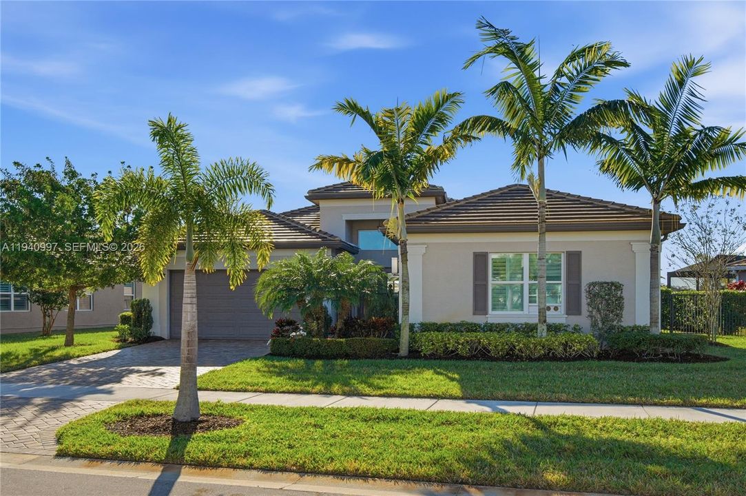 En Venta: $949,900 (3 camas, 2 baños, 2580 Pies cuadrados)