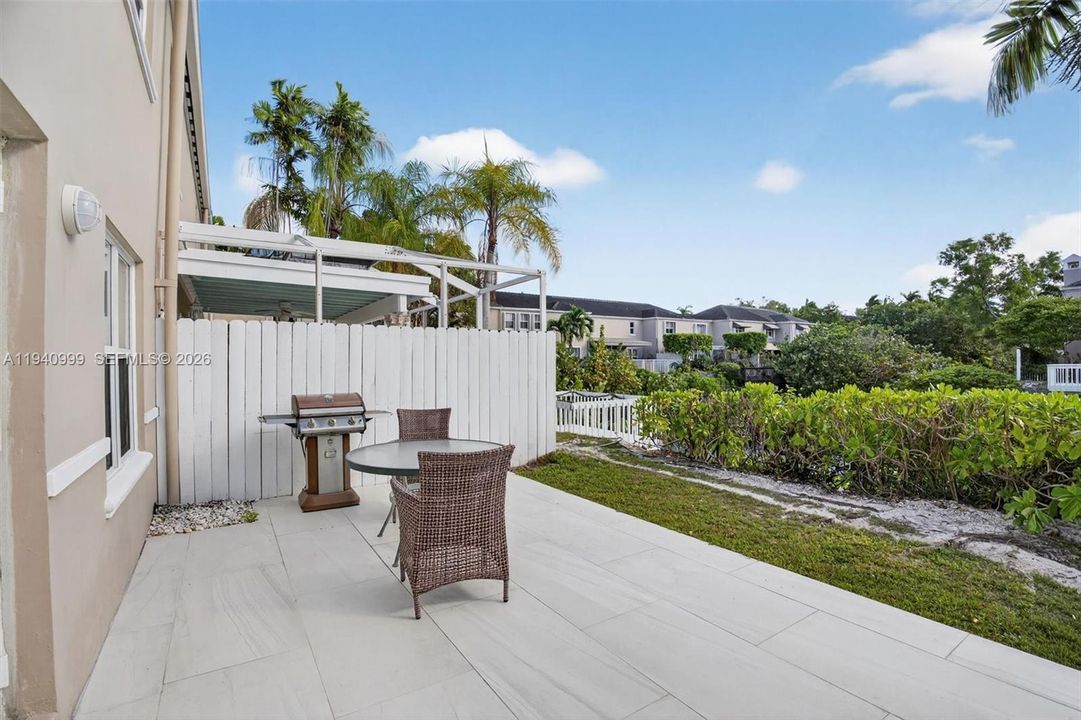 For Sale: $850,000 (3 beds, 2 baths, 1680 Square Feet)