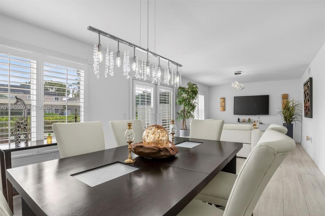 For Sale: $850,000 (3 beds, 2 baths, 1680 Square Feet)