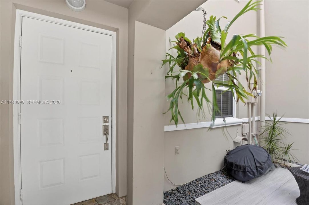 For Sale: $850,000 (3 beds, 2 baths, 1680 Square Feet)