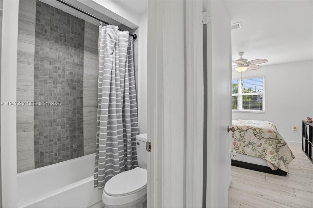 For Sale: $850,000 (3 beds, 2 baths, 1680 Square Feet)