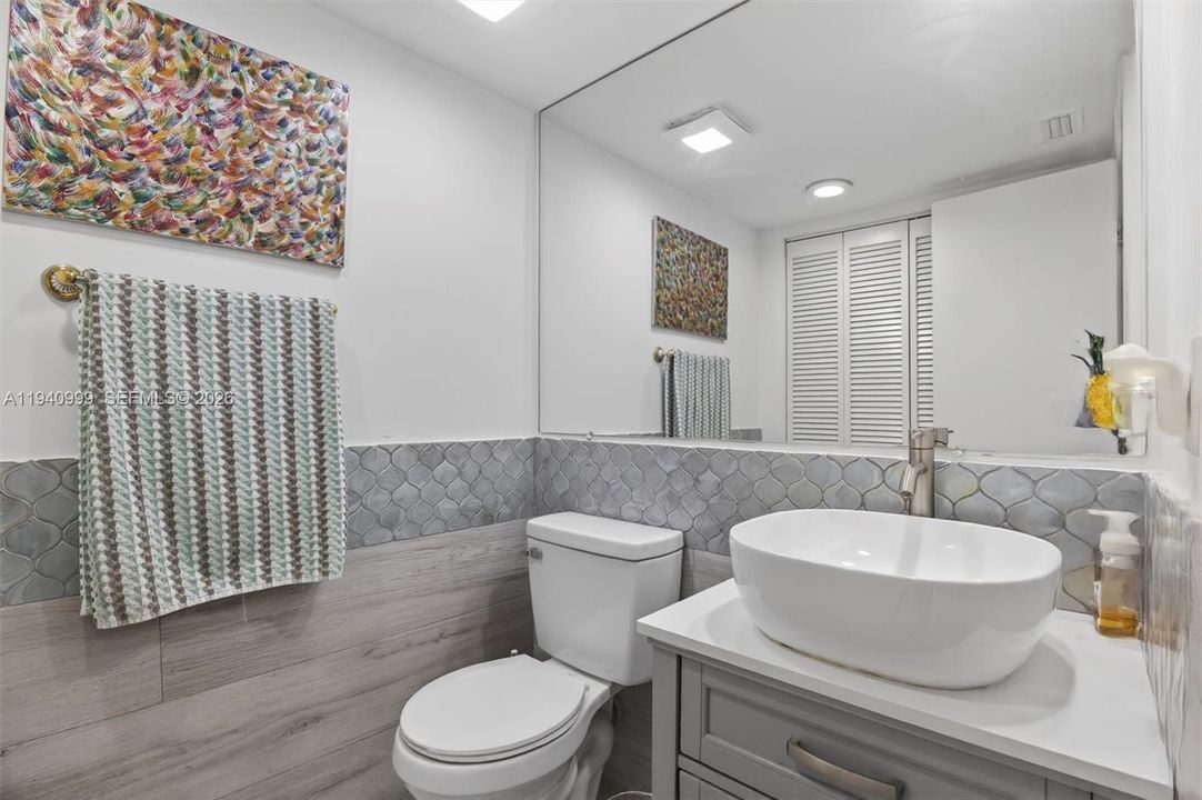 For Sale: $850,000 (3 beds, 2 baths, 1680 Square Feet)