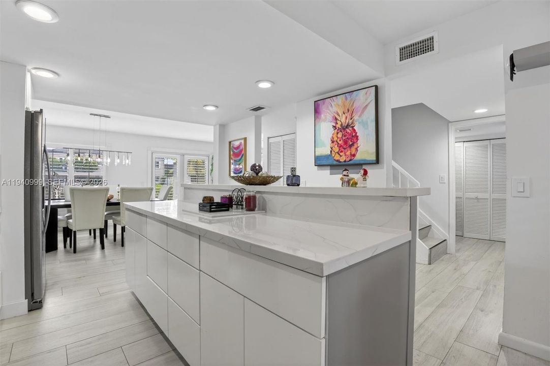 For Sale: $850,000 (3 beds, 2 baths, 1680 Square Feet)