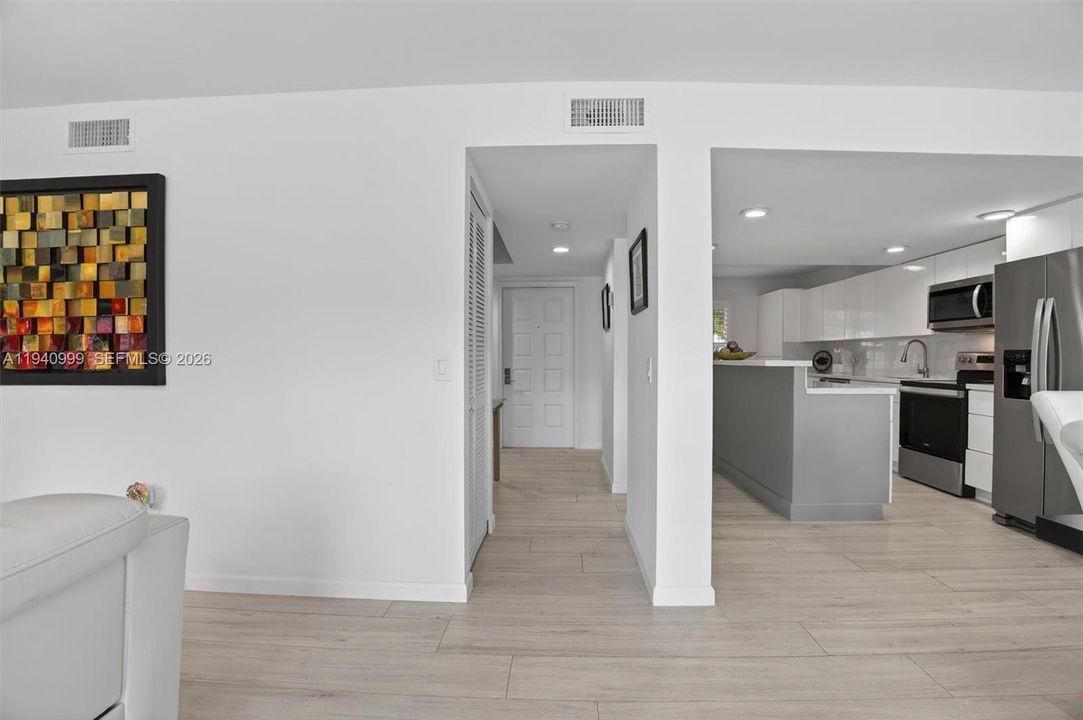 For Sale: $850,000 (3 beds, 2 baths, 1680 Square Feet)