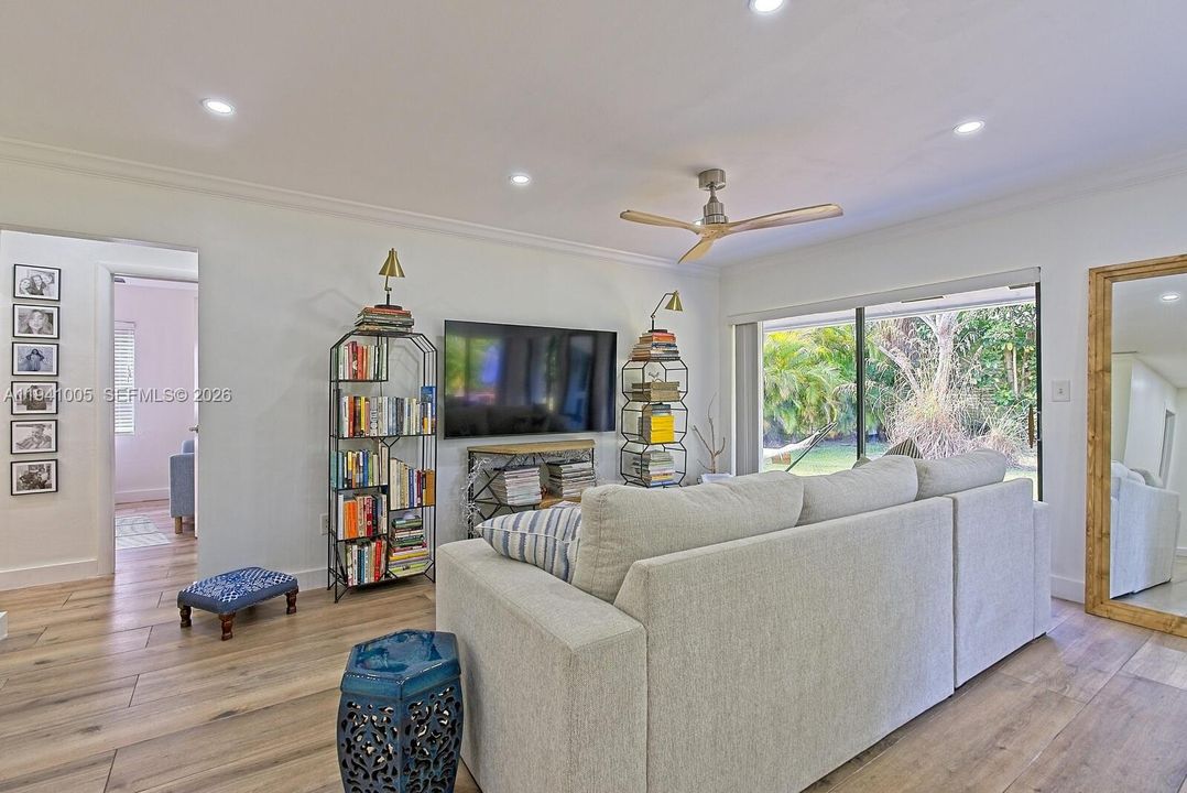 For Rent: $6,800 (3 beds, 2 baths, 1752 Square Feet)