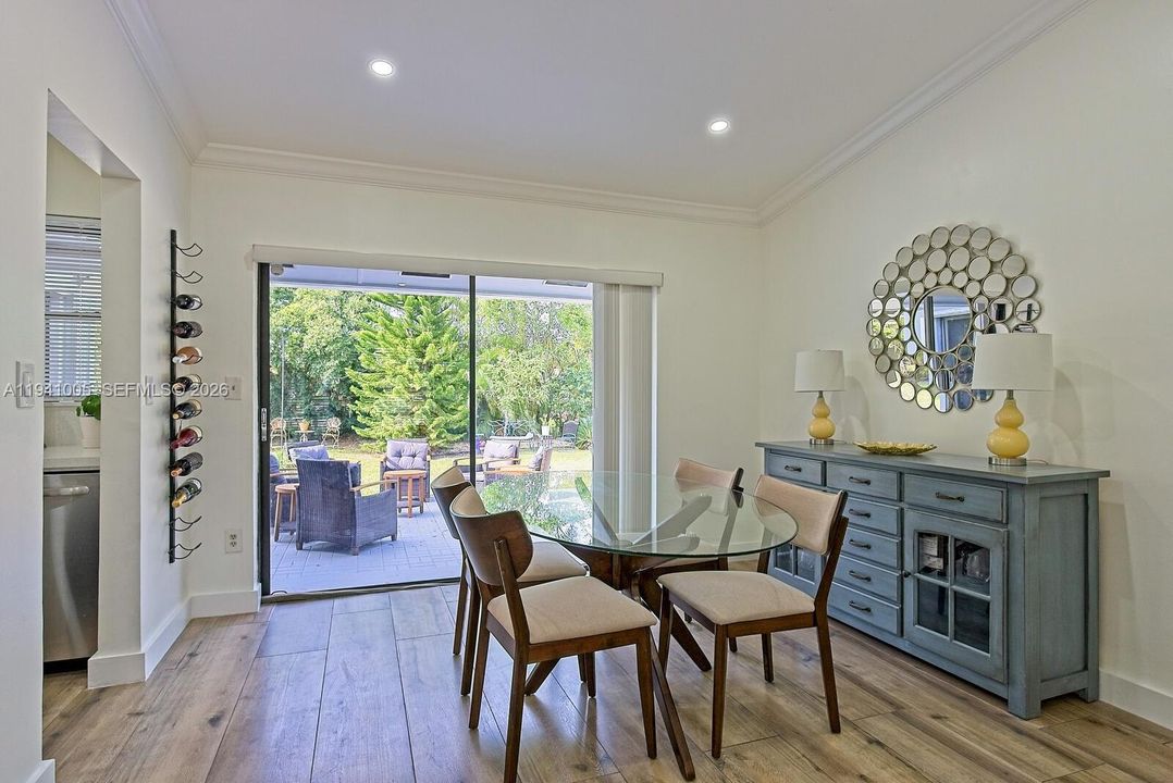 For Rent: $6,800 (3 beds, 2 baths, 1752 Square Feet)