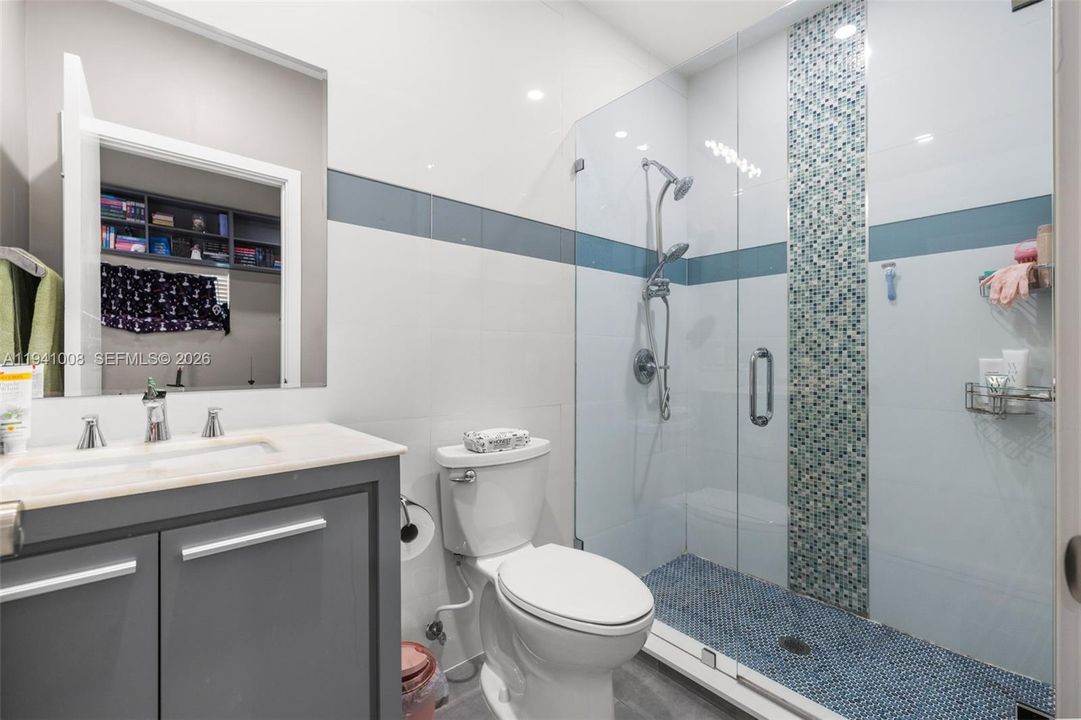 На продажу: $3,799,999 (3 спален, 3 ванн, 2792 Квадратных фут)