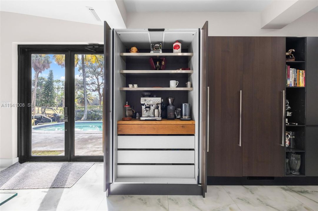 На продажу: $3,799,999 (3 спален, 3 ванн, 2792 Квадратных фут)