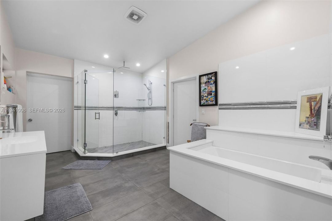 На продажу: $3,799,999 (3 спален, 3 ванн, 2792 Квадратных фут)